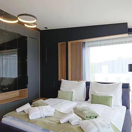 Premium Penthouse Apartment *