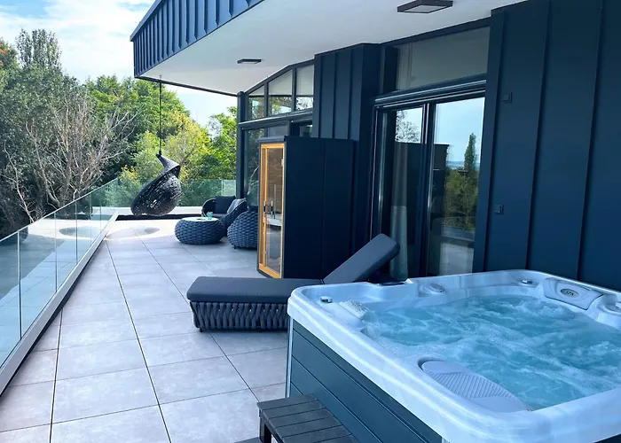 Premium Penthouse